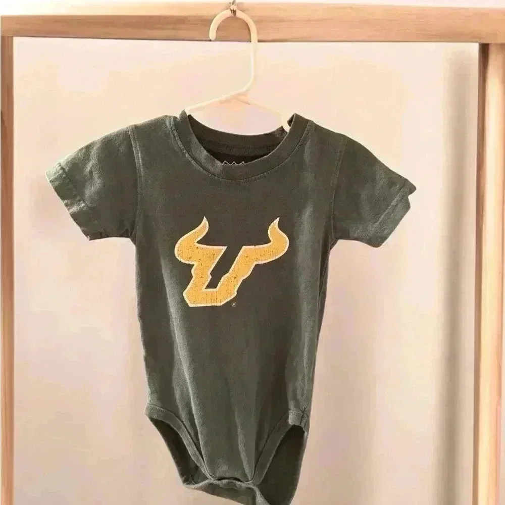 3xNWOT Game-side USF 18mo onesies. Discount w bundling!